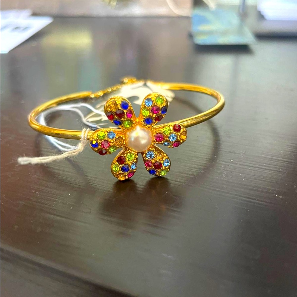 Rhinestone flower bracelet